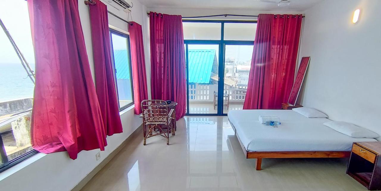Packbag Beach Hotel Kovalam Exterior foto